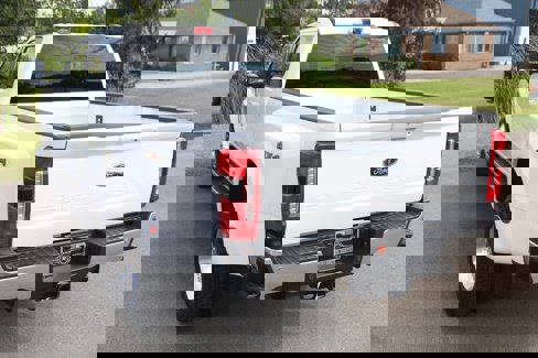 Used 2025 Ford F450 Lariat image 27
