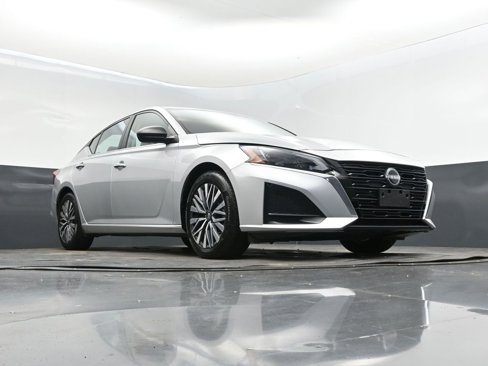 Used 2024 Nissan Altima 2.5 SV image 44