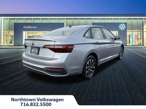 Used 2024 Volkswagen Jetta S image 3