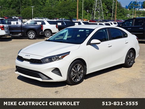 Used 2022 Kia Forte LXS image 1