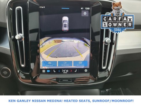 Used 2025 Volvo XC40 B5 Core image 28