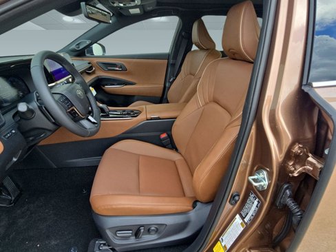 New 2025 Toyota Crown Signia image 5