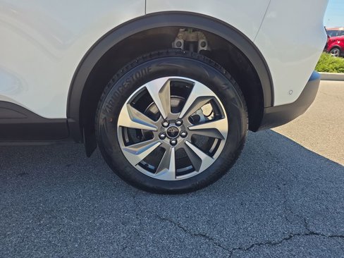 Used 2024 Ford Escape Platinum w/ Premium Technology Package image 15