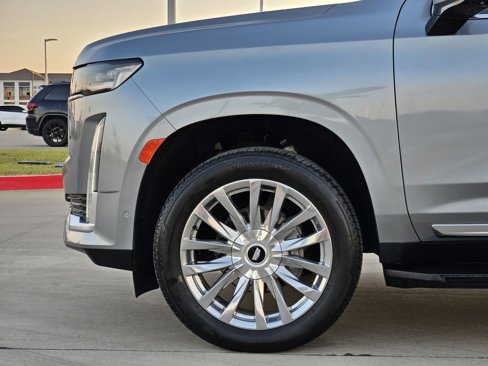 Certified 2024 Cadillac Escalade Premium Luxury image 12