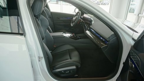 New 2026 BMW M5 w/ M Driver's Package image 10