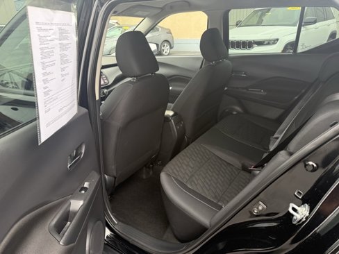 Used 2023 Nissan Kicks SV image 10