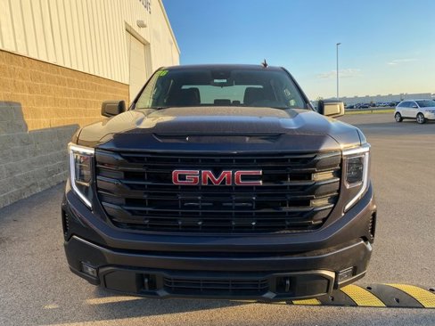 New 2026 GMC Sierra 1500 Elevation image 3