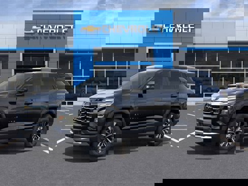 New 2026 Chevrolet Equinox LT image 2