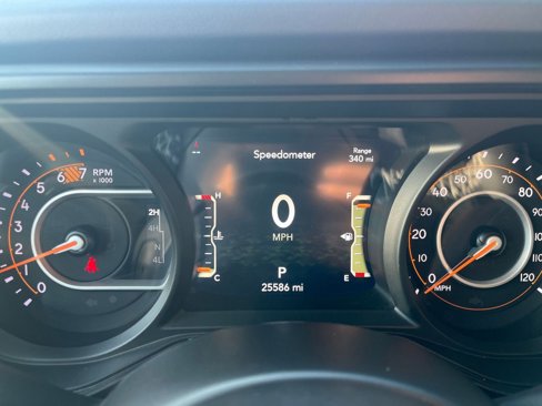 Used 2025 Jeep Wrangler Unlimited Rubicon image 40