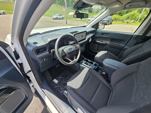 New 2025 Ford Maverick XL image 19