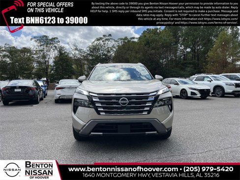 Used 2024 Nissan Rogue SL w/ SL Premium Package image 2