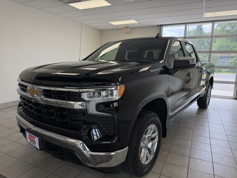 New 2025 Chevrolet Silverado 1500 LT image 1