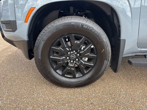 New 2026 Nissan Frontier SV image 9