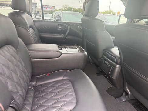 Used 2024 Nissan Armada Platinum w/ Captain's Chairs Package image 16