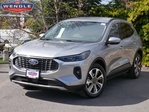Certified 2024 Ford Escape Platinum image 1