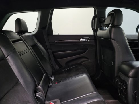 Used 2018 Jeep Grand Cherokee Altitude image 19