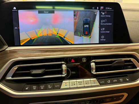Used 2023 BMW X5 xDrive40i w/ M Sport Package image 10
