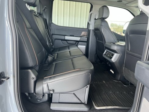 New 2025 Ford F250 Lariat w/ Lariat Ultimate Package image 23