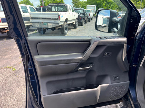 Used 2006 Nissan Titan LE w/ (T01) Tow Pkg image 8
