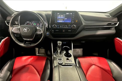 Used 2022 Toyota Highlander XSE image 7
