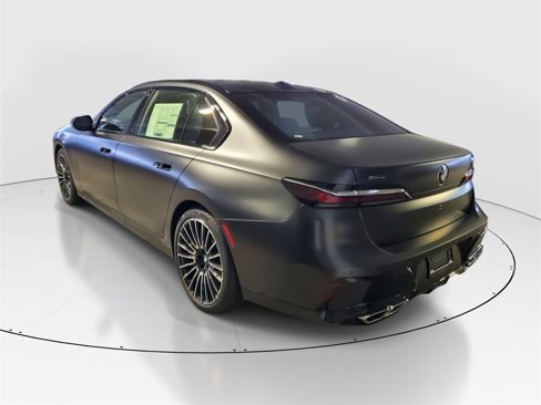 New 2026 BMW 760i xDrive w/ Executive Package image 4