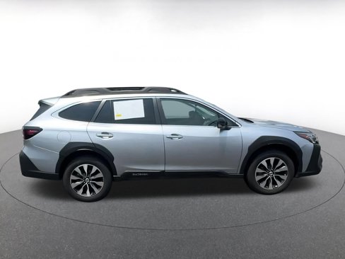 Used 2024 Subaru Outback Limited image 16