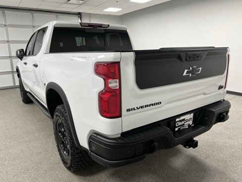 Used 2024 Chevrolet Silverado 1500 ZR2 w/ ZR2 Bison Edition image 10