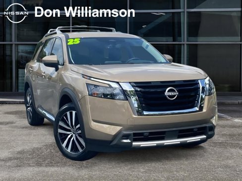 New 2025 Nissan Pathfinder Platinum w/ Cargo Package image 1