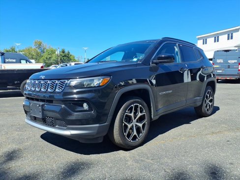 Certified 2024 Jeep Compass Limited w/ Sun and Sound Group image 7