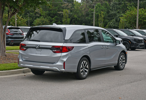 New 2026 Honda Odyssey EX-L image 2