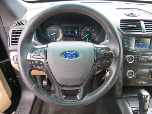 Used 2017 Ford Explorer FWD image 11
