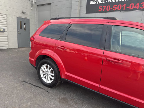 Used 2017 Dodge Journey SXT w/ Comfort/Convenience Group image 9