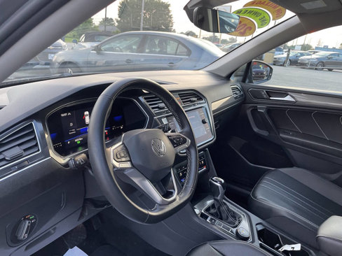 Used 2022 Volkswagen Tiguan SE image 21
