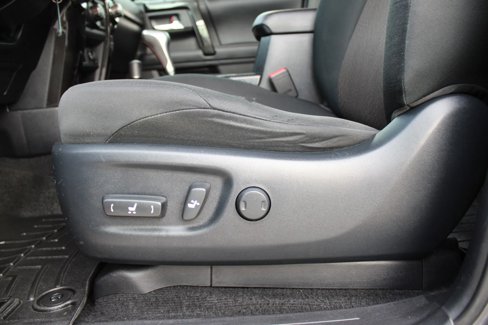 Used 2019 Toyota 4Runner 4WD image 13