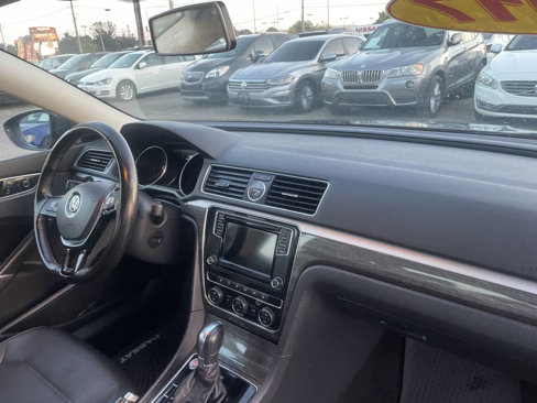 Used 2017 Volkswagen Passat 1.8T SE image 12
