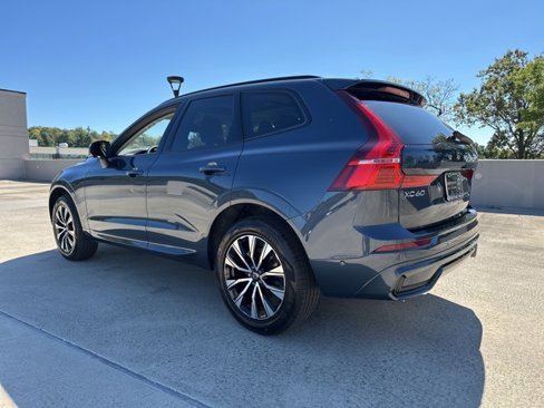 Certified 2025 Volvo XC60 B5 Plus w/ Climate Package image 6