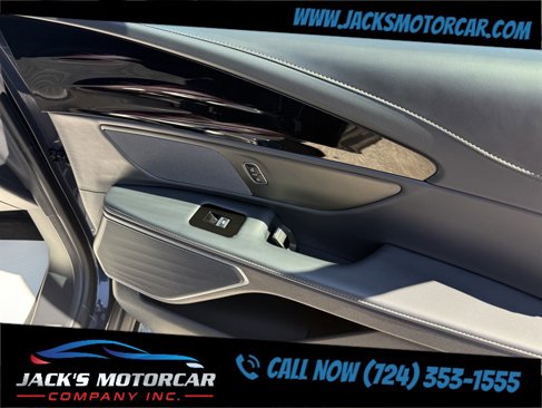 Used 2024 Lincoln Nautilus Reserve w/ Jet Appearance Package (87T) image 16