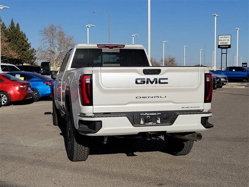 New 2025 GMC Sierra 3500 Denali Ultimate image 8
