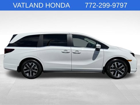 New 2026 Honda Odyssey EX-L image 4
