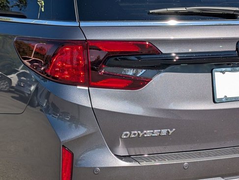 New 2026 Honda Odyssey Elite image 13