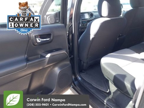 Used 2022 Toyota Tacoma TRD Off-Road image 23