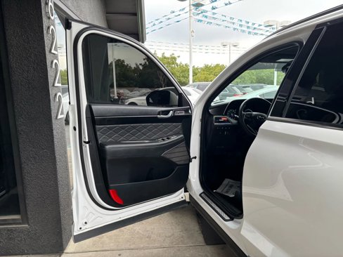 Used 2022 Hyundai Palisade Calligraphy image 8