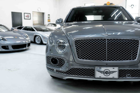 Used 2018 Bentley Bentayga image 16