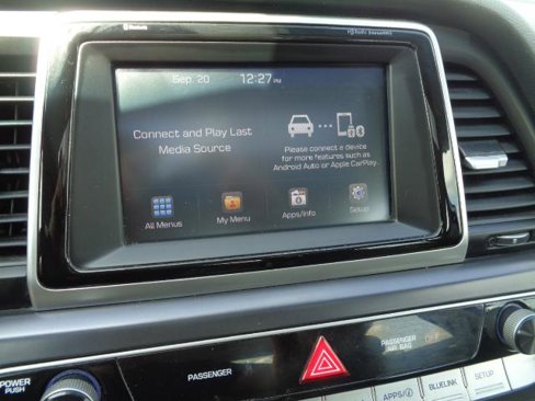 Used 2018 Hyundai Sonata Limited image 34