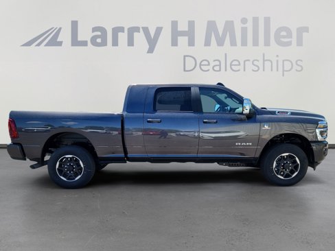 New 2025 RAM 3500 Laramie image 6