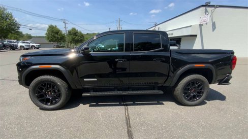 New 2025 GMC Canyon Elevation w/ Convenience Package image 5