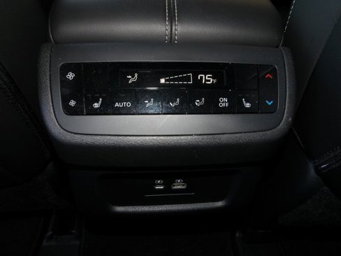 Certified 2024 Nissan Pathfinder SL w/ SL Premium Package image 30