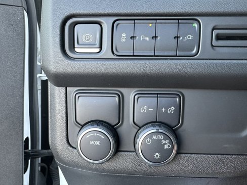 Used 2021 Chevrolet Tahoe RST image 25