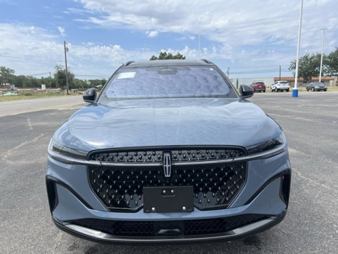 New 2025 Lincoln Nautilus Reserve w/ Jet Appearance Package image 1