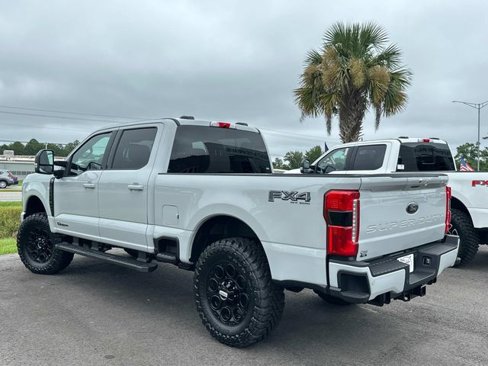 New 2025 Ford F250 Lariat w/ Black Appearance Package image 14